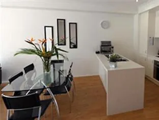 Alexandra Apartments Бандаберг 4*,